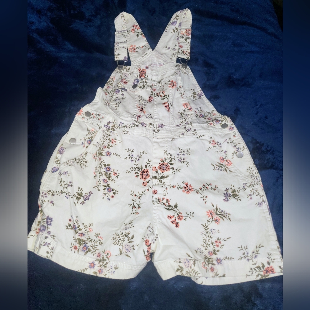 Vintage women's Large overalls with flowers.